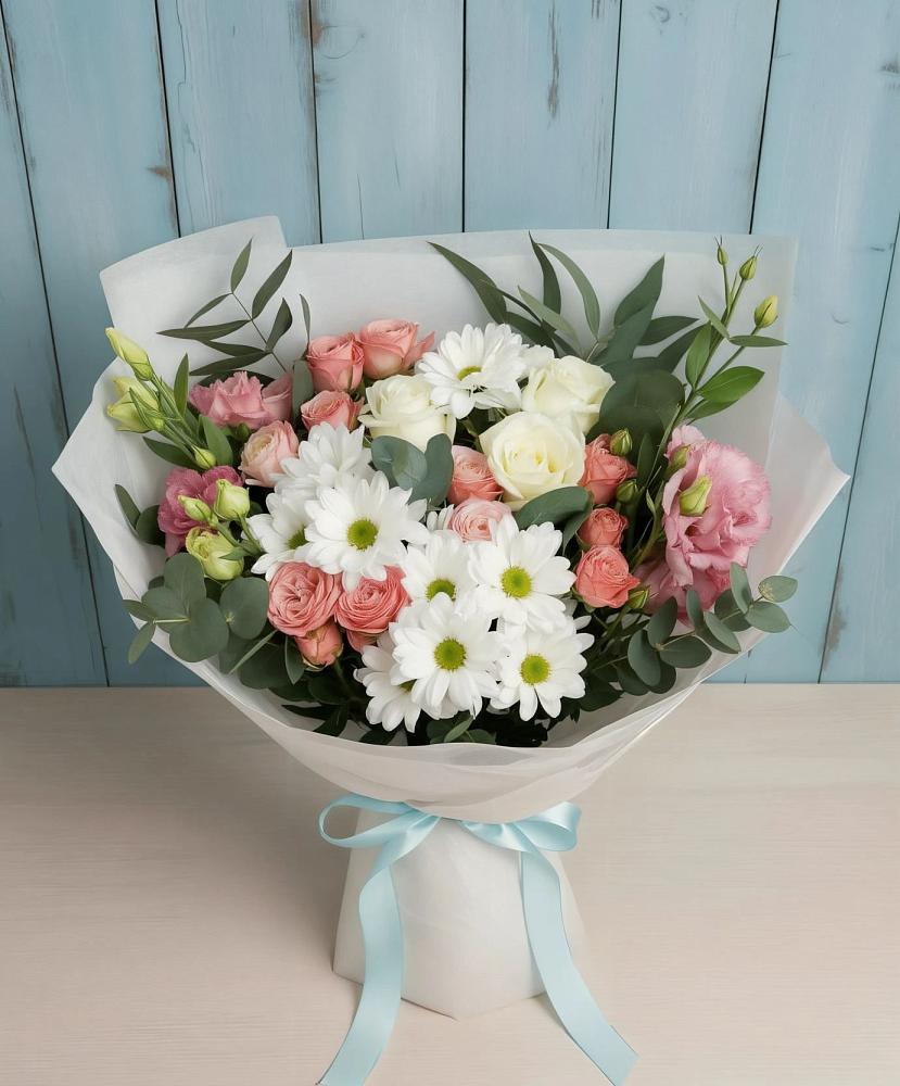 Букет цветов из: Розы, Лизиантусы и Хризантемы в Уке