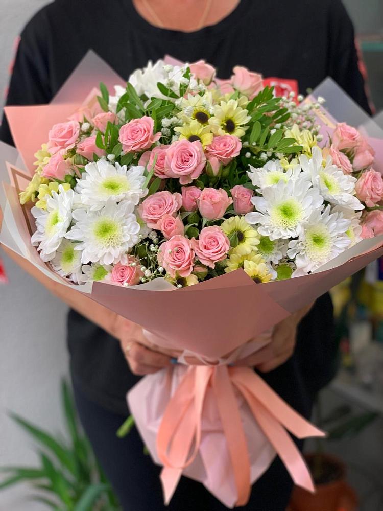 Букет цветов из: Розы и Хризантемы в Уке