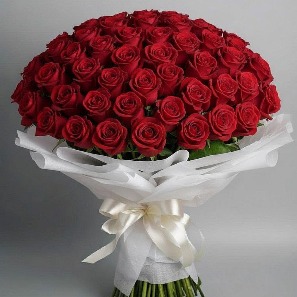Букет 101 Красная роза Блэк Мэджик в Уке