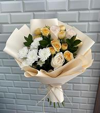 Букет цветов из:  Розы и Хризантемы в Уке