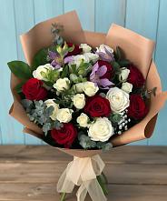 Букет цветов из:  Розы и Альстромерии в Уке