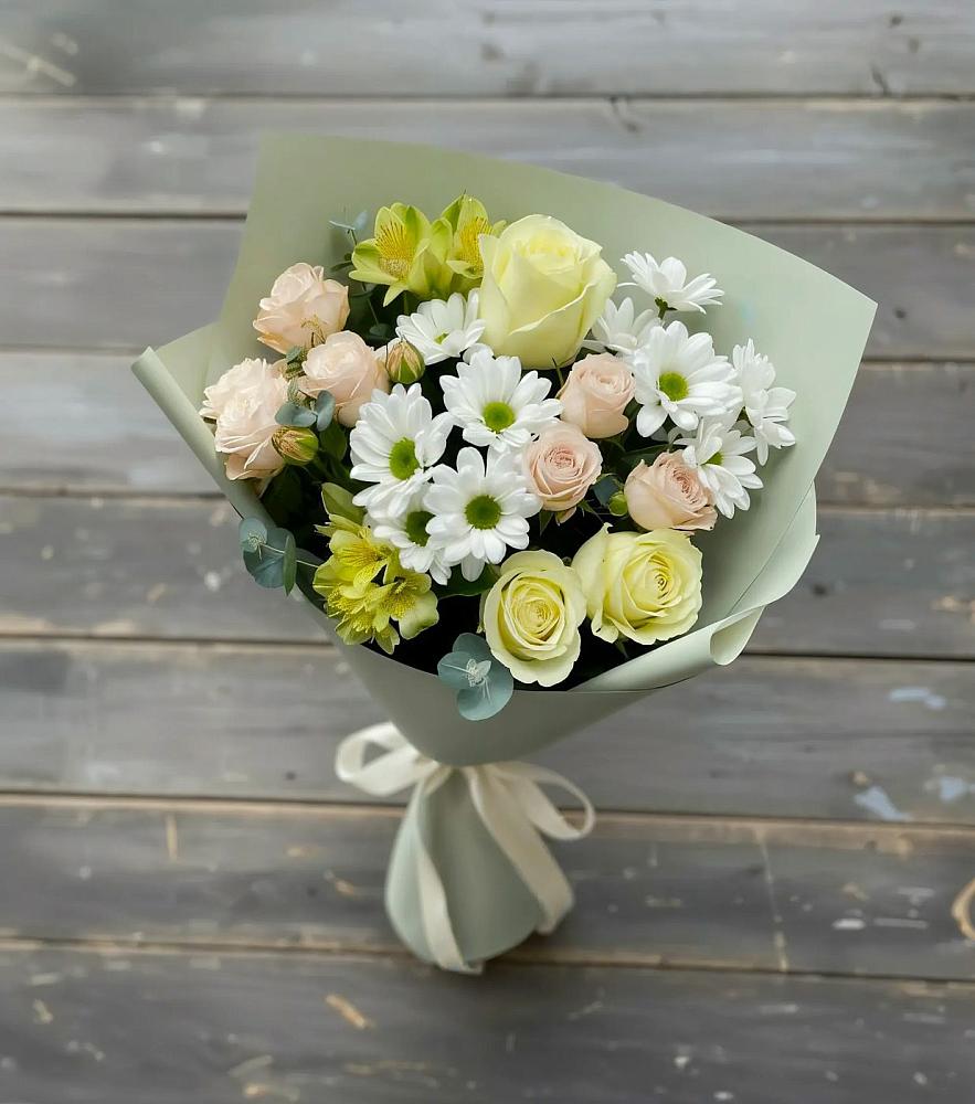 Букет цветов из: Альстромерии, Розы и Хризантемы в Уке