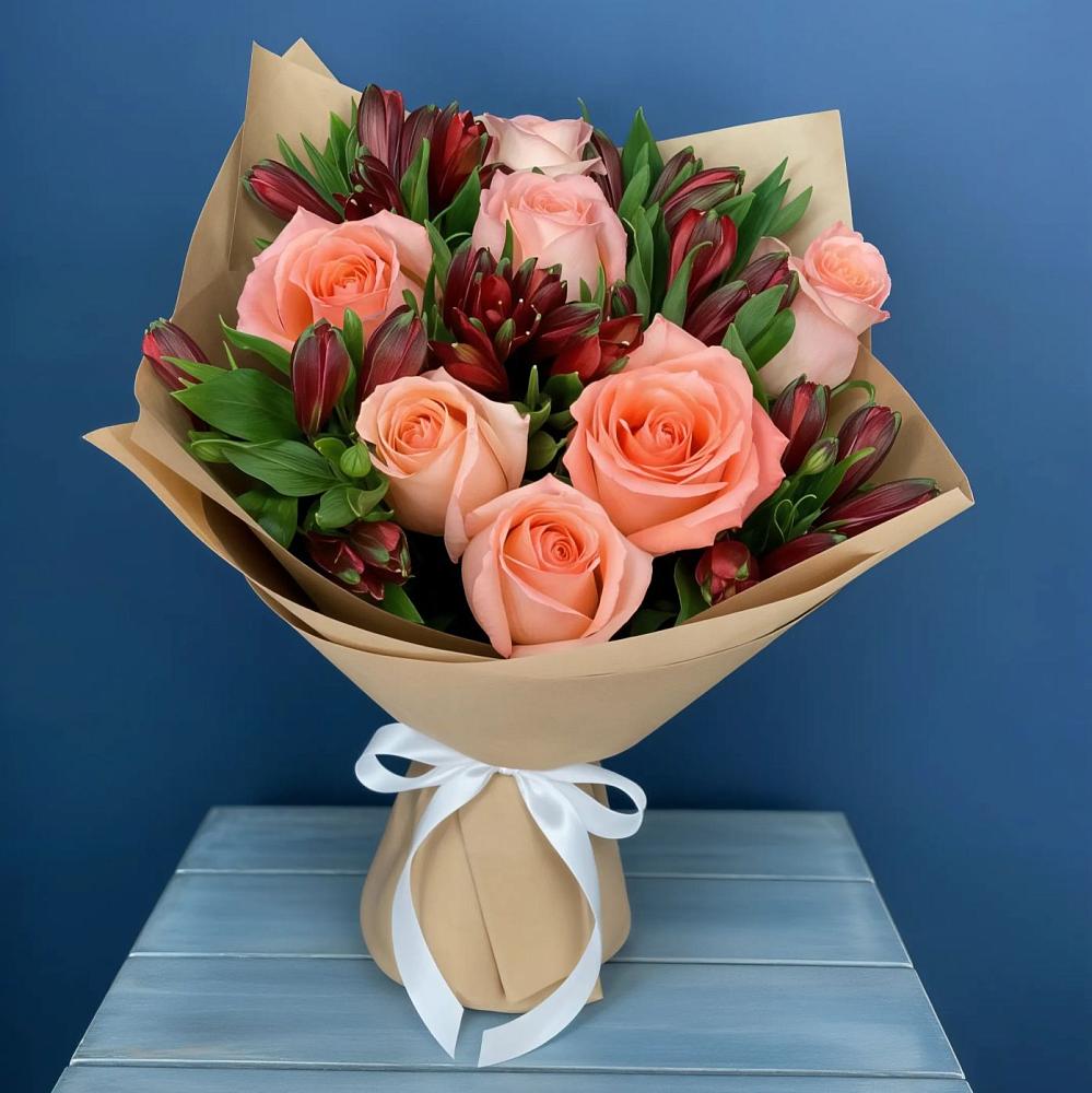 Букет цветов из: Розы и Альстромерии в Уке