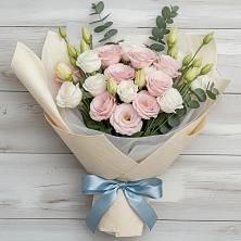 Букет цветов из:  Лизиантусы в Уке