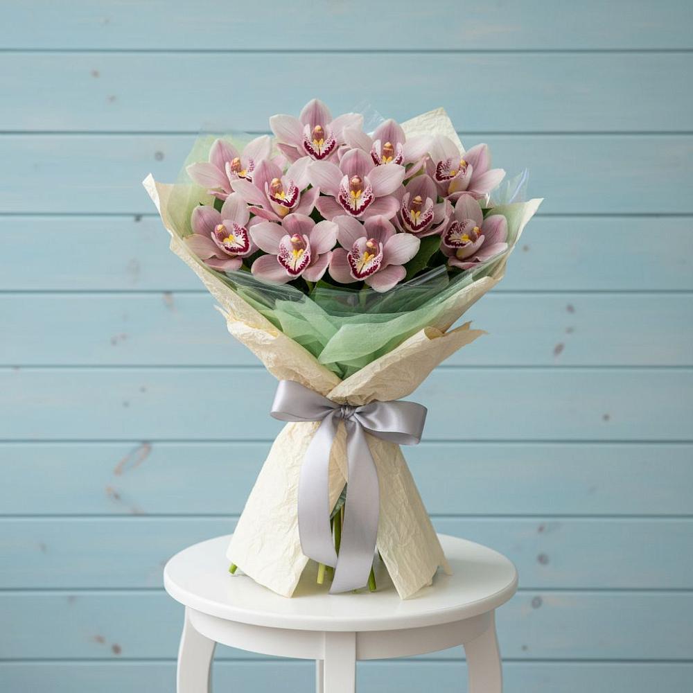 Букет цветов из: Орхидеи и Розы в Уке