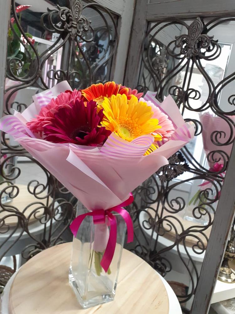 Букет цветов из: Герберы в Уке