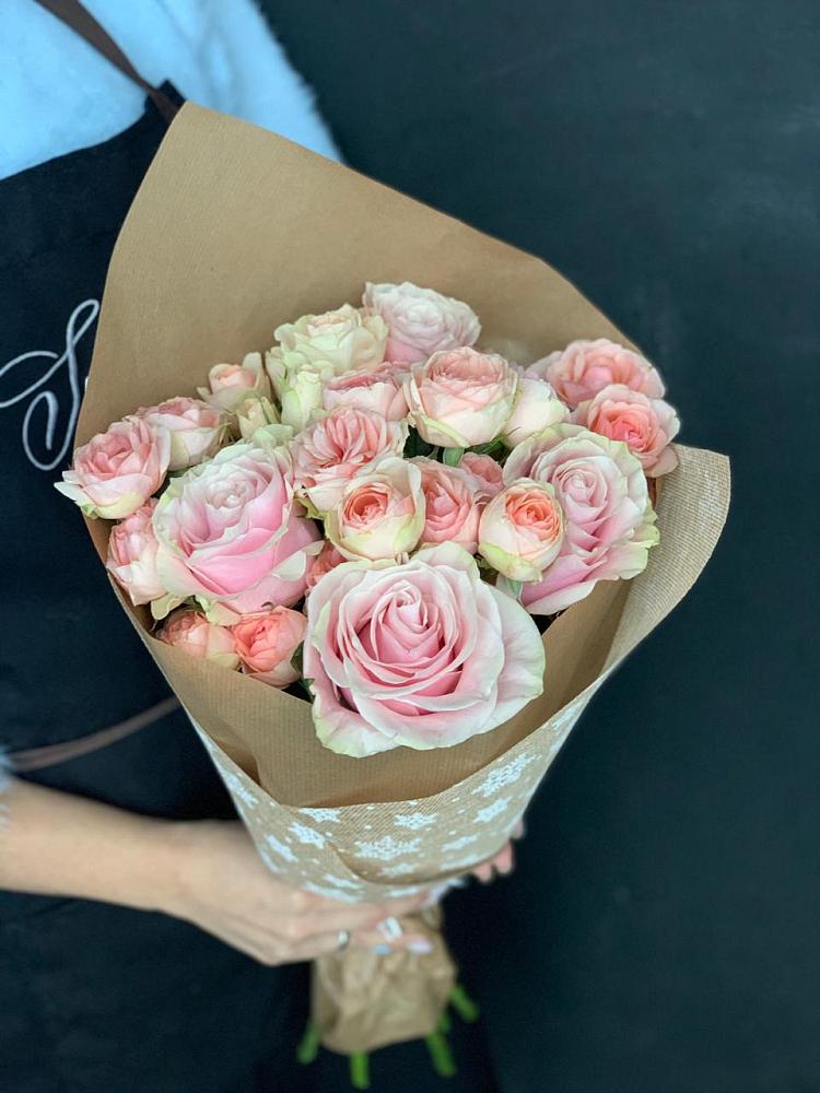 Букет цветов из: Хризантемы и Розы в Уке