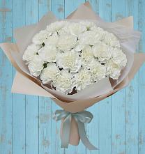 Букет цветов из:  Гвоздики в Уке