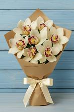 Букет цветов из:  Орхидеи и Розы в Уке